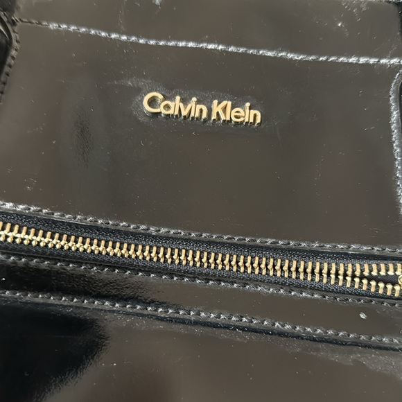 Calvin Klein black patent leather large tote purse excellent condition - Picture 2 of 11